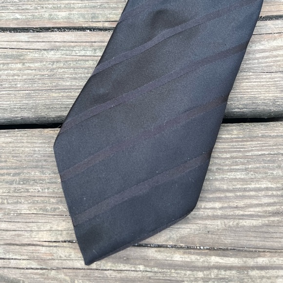 VAN HEUSEN NECKTIE SET OF 2 WIDE BLACK & SKINNY BLUE MENS NECK TIES - Picture 5 of 6